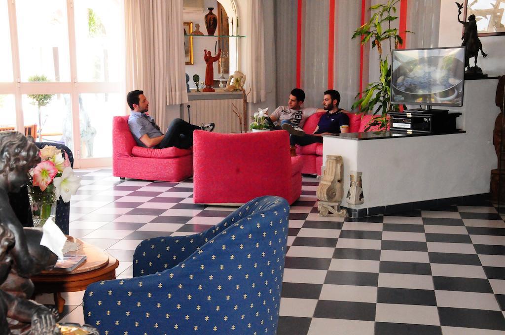 Belsole Hotel